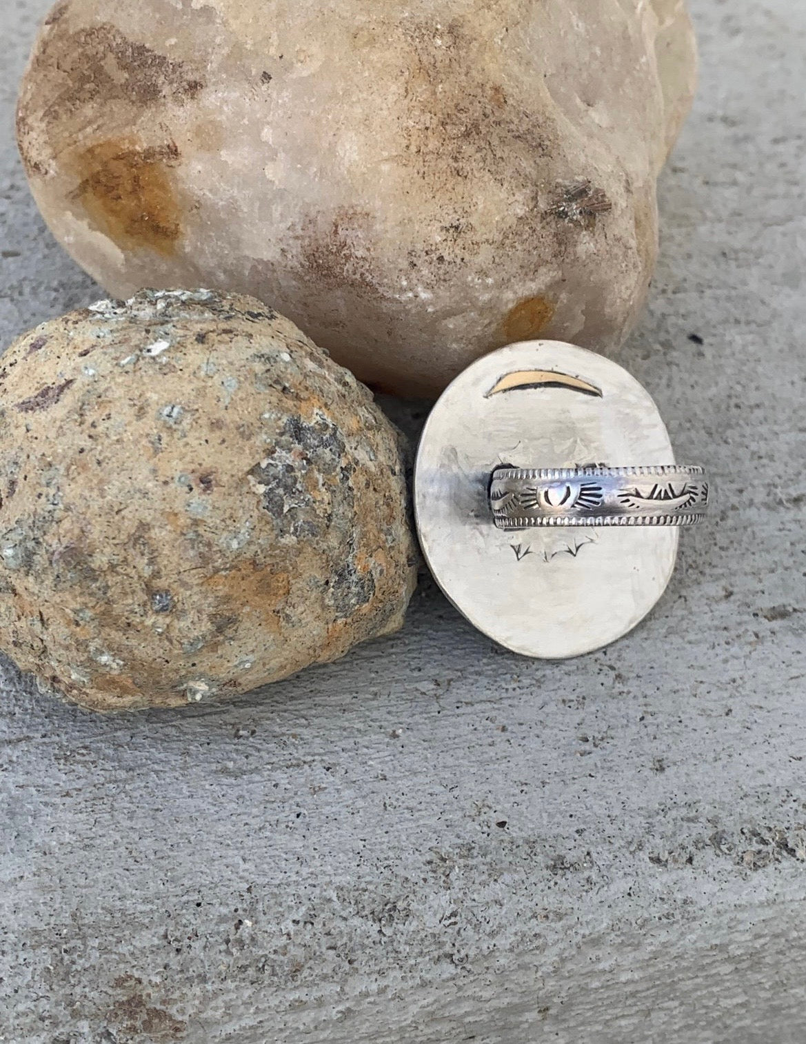 Brass Trim Round Shadowbox Ring