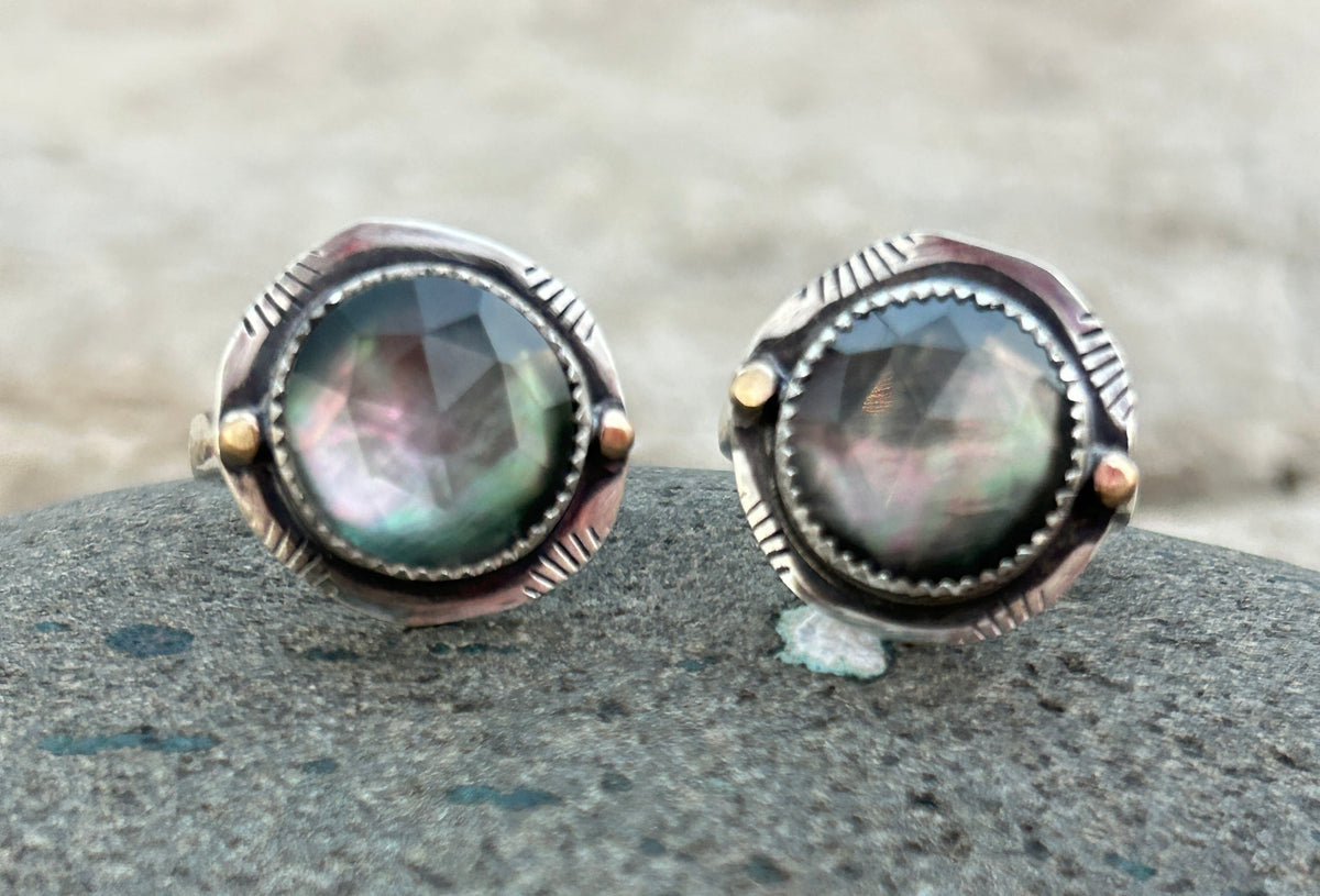 Tahitian Mother of Pearl Ring.