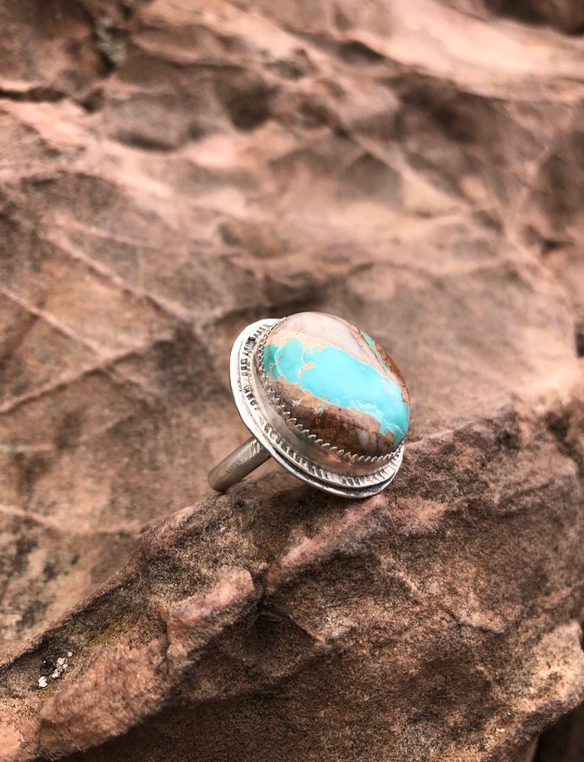 Royston Ribbon Round Ring