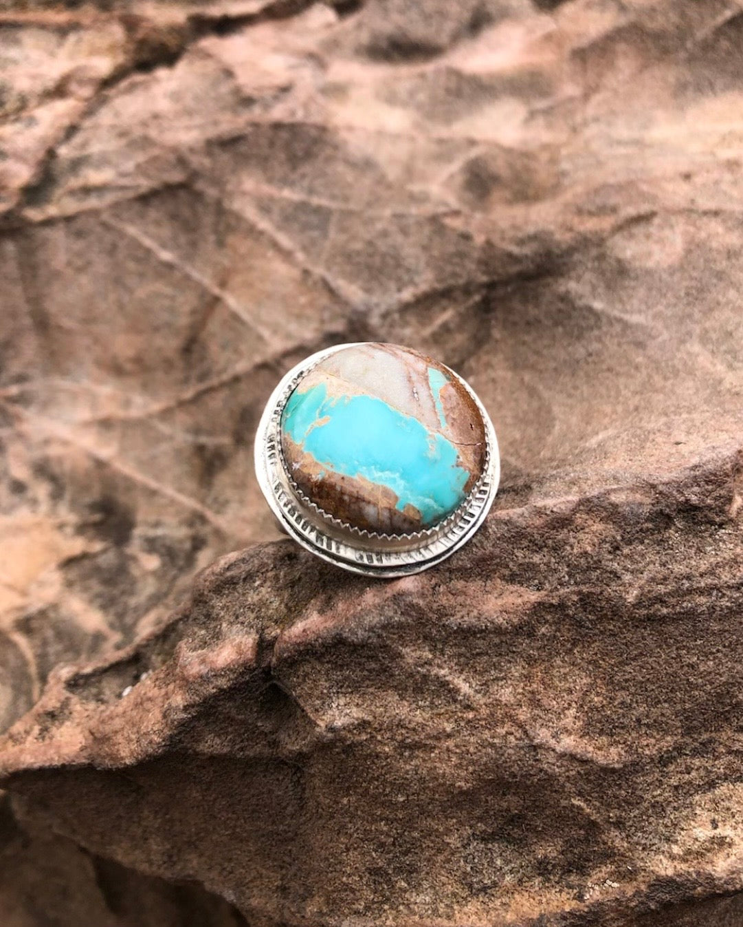 Royston Ribbon Round Ring