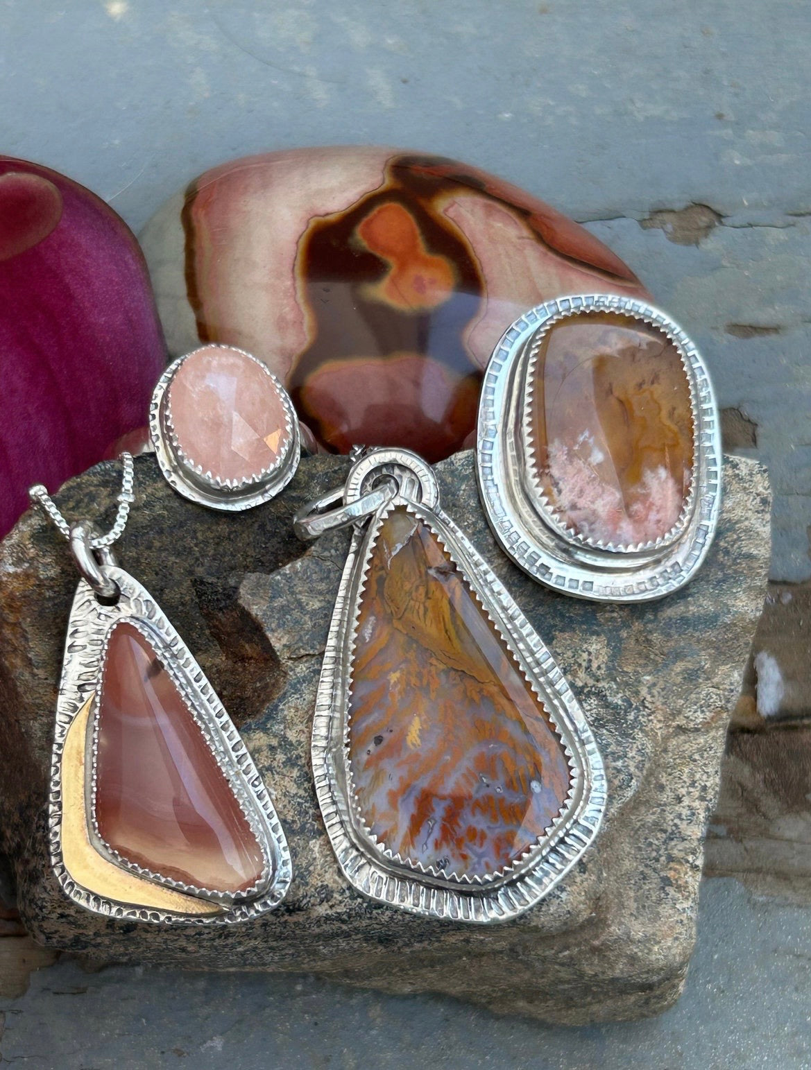Graveyard Point Plume Agate Ring