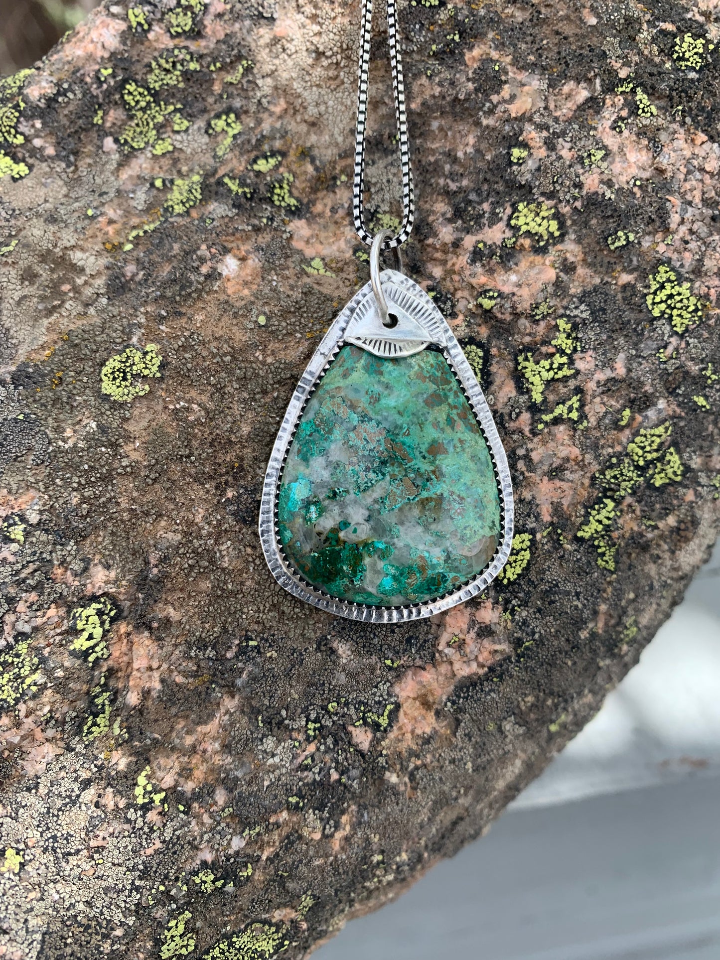 Chrysacolla Drop