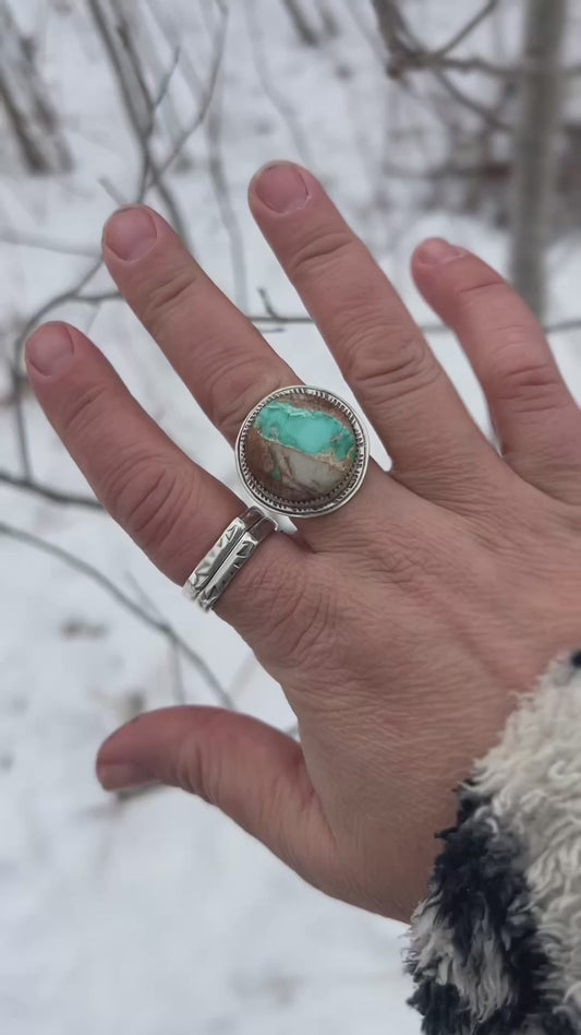 Royston Ribbon Round Ring